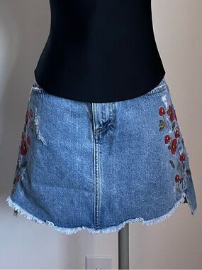 Zara Blue Denim Mini Skirt with Red Floral Embroidery